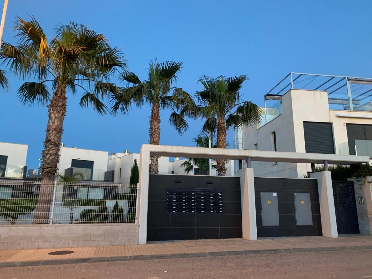 Punta Prima Villa 3 Bedrooms And Solarium Sea View Torrevieja Eksteriør billede