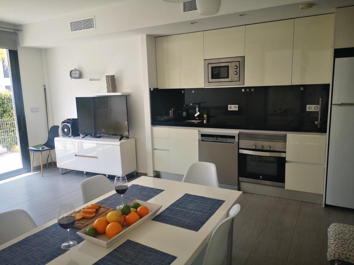 Punta Prima Villa 3 Bedrooms And Solarium Sea View Torrevieja Eksteriør billede